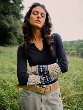 FREE PEOPLE COZY CRAFT CUFF - BLACK COMBO Size Large